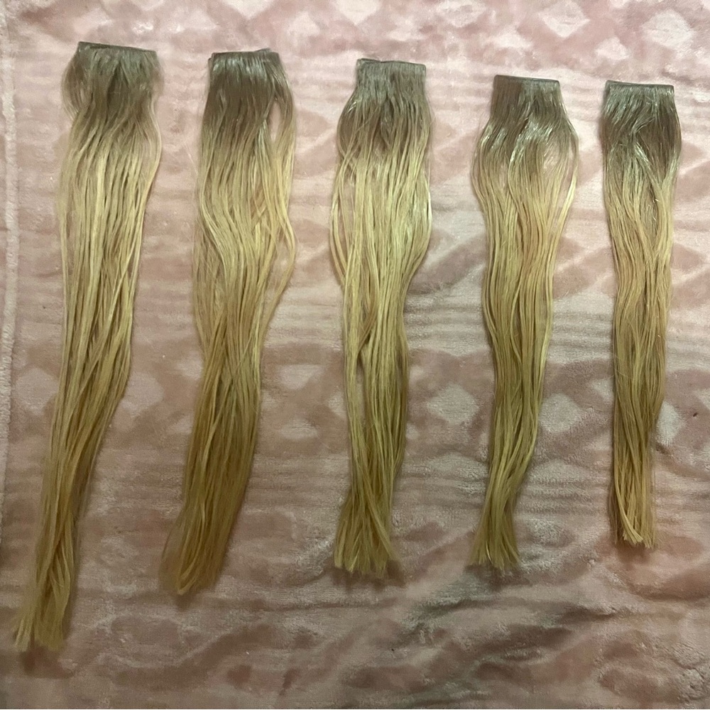 20 Virgin Human Hair Wefts - Ash Blonde w Brown Roots